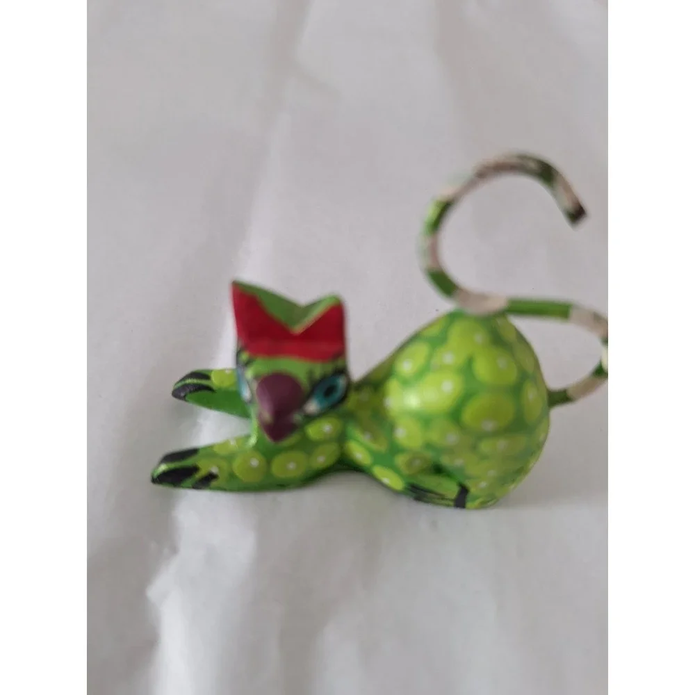 Mexican‎ OAXACAN Colorful Wooden Alebrije Sitting Cat